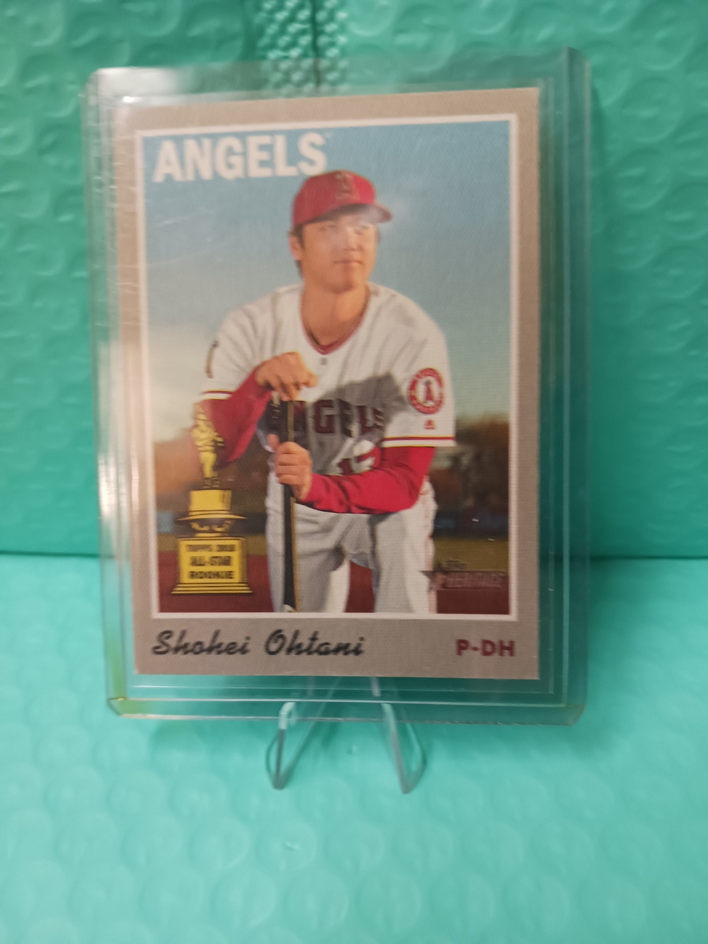 🔥 SHOHEI OHTANI 2019 TOPPS HERITAGE ROOKIE TROPHY SP CLOTH STICKER HIGH #'S #16